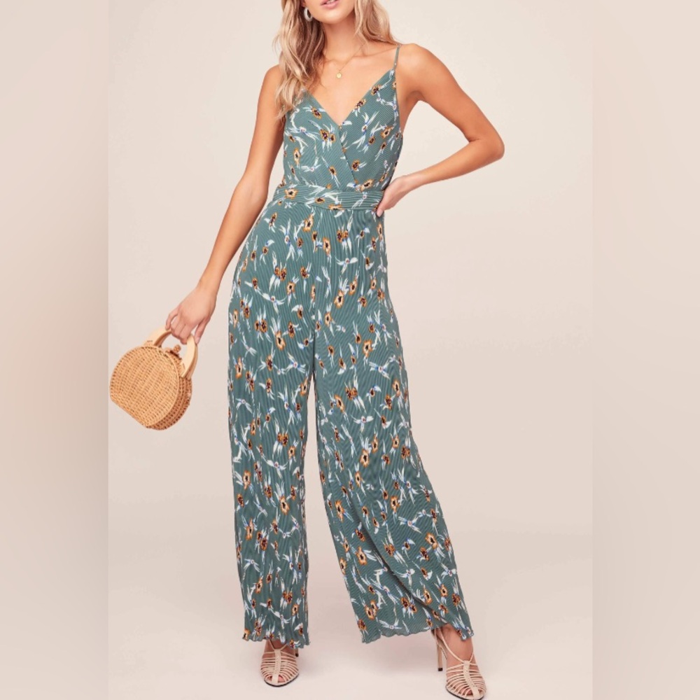 ASTR the Label Plisse Vneck Jumpsuit